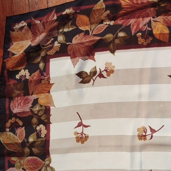 COPY - Autumn Leaves Pattern Scarf - Picture 9 of 9